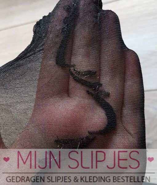 Gedragen panty 15 denier met motief op zijkanten