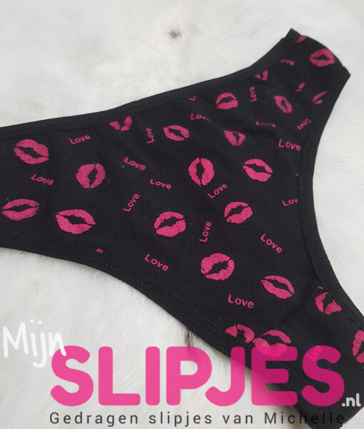 Zwarte gedragen string met kuslipjes en love - Afbeelding 2